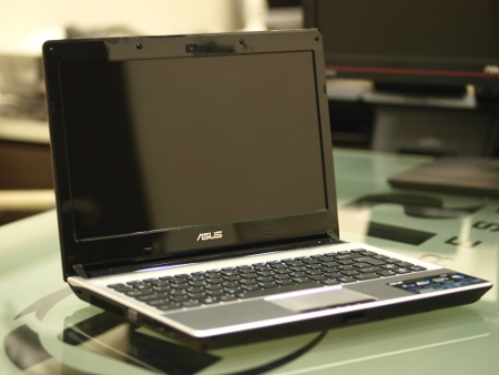 20110312-asus-u30s-laptop-olcsobbat-hu-01